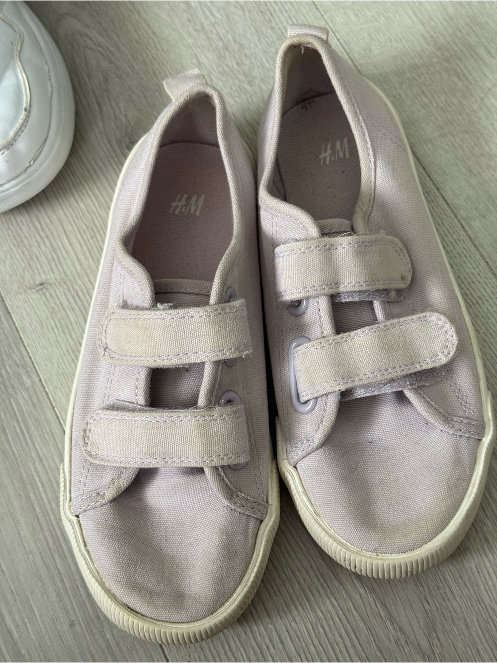 Girls shoes size 13 - Picture 8 of 10